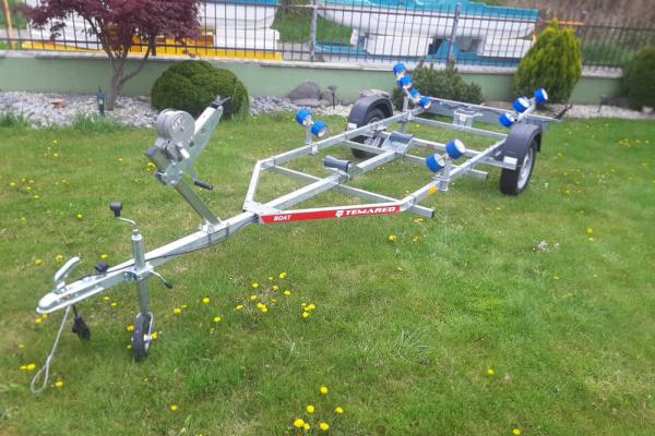 Príves na prepravu člnov TEMA B05 XL s rolnami - 750 kg